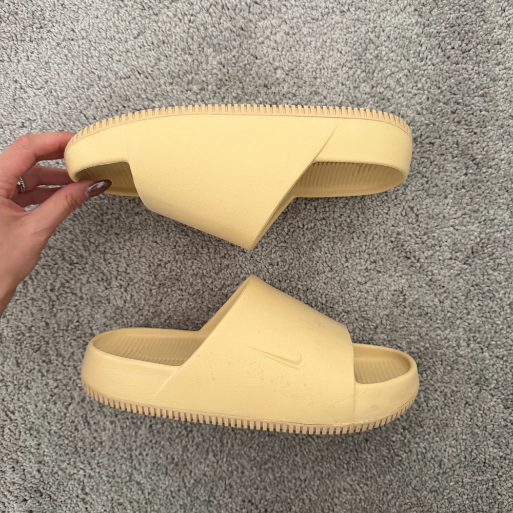 Nike Calm Women’s Slides - Sesame - Picture 5 of 6